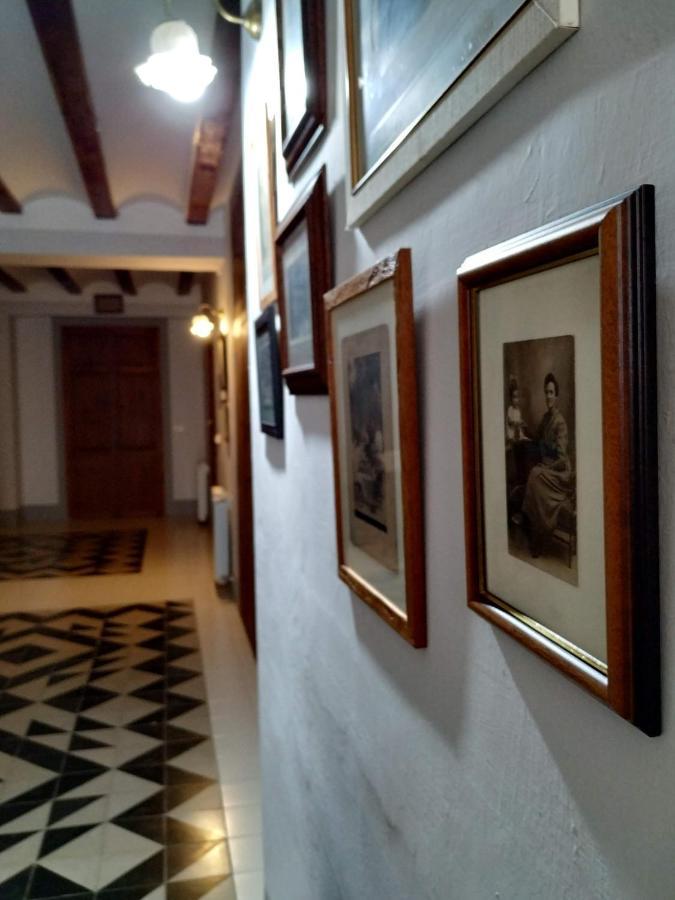 Ca Les Senyoretes Otos Экстерьер фото